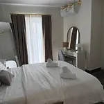 Perlina Naxxar